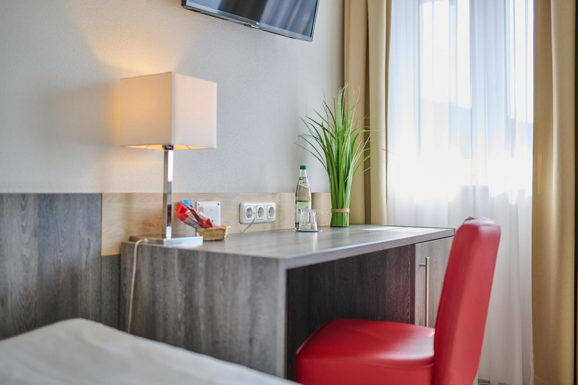 Sunny Hotel Regenstauf Zewnętrze zdjęcie